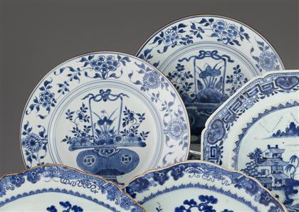 Pair of large Chinese export porcelain 4ca11