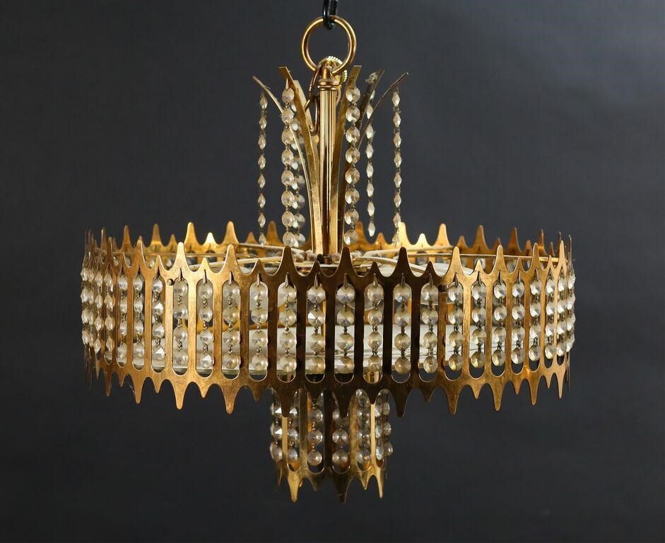 MODERN HOLLYWOOD REGENCY CHANDELIERMid century 2fe4e0