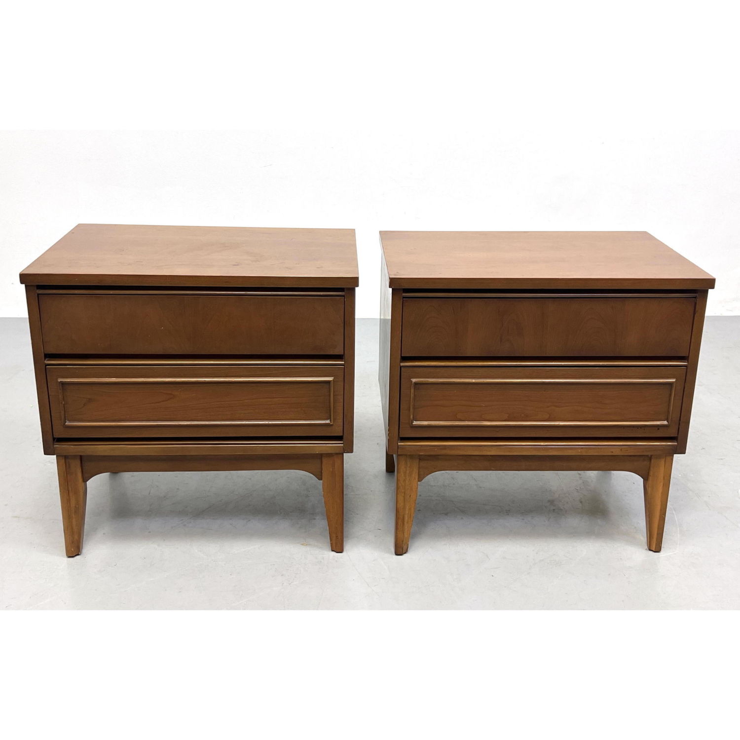 Pr American Modern Walnut Side 2fe55e