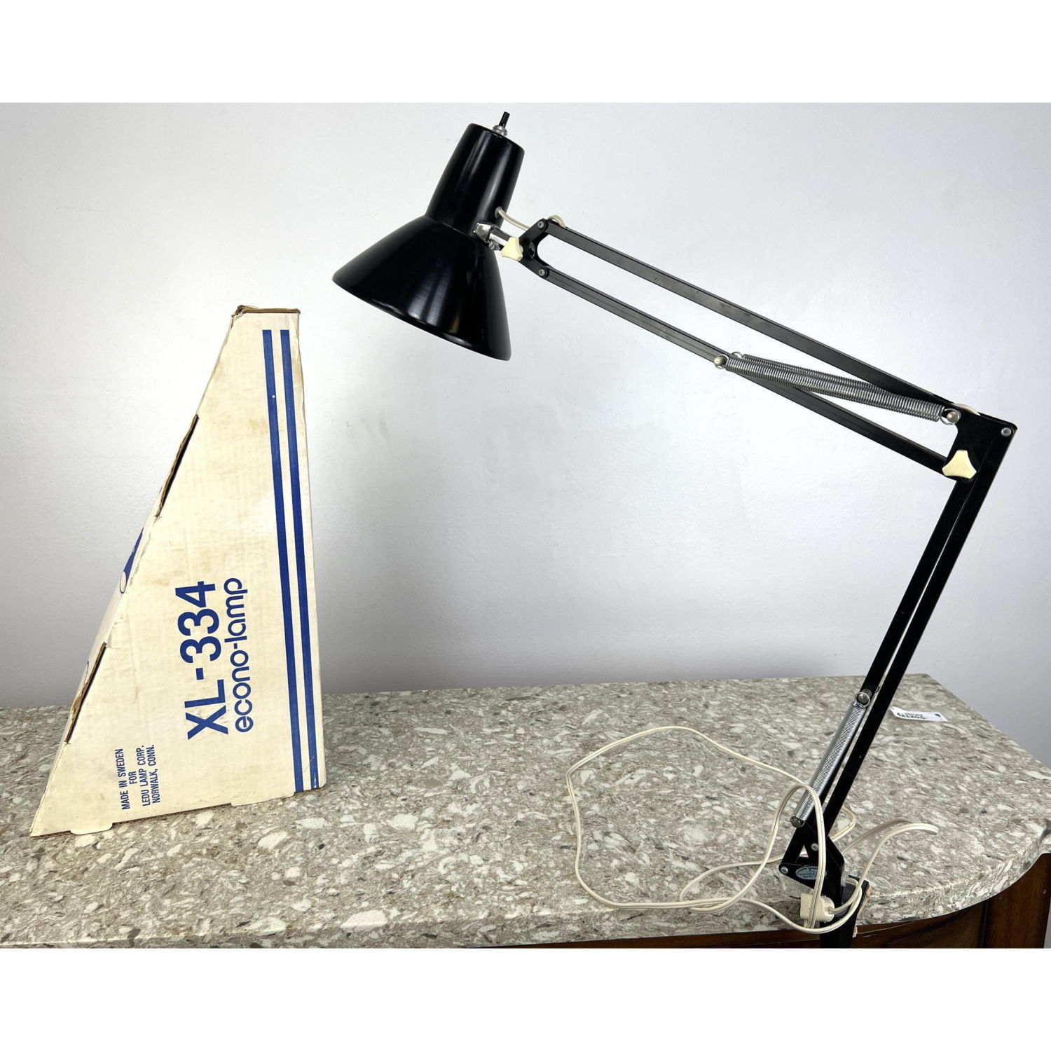 ECONO LAMP Model XL 334 Adjustable 2fe5b5
