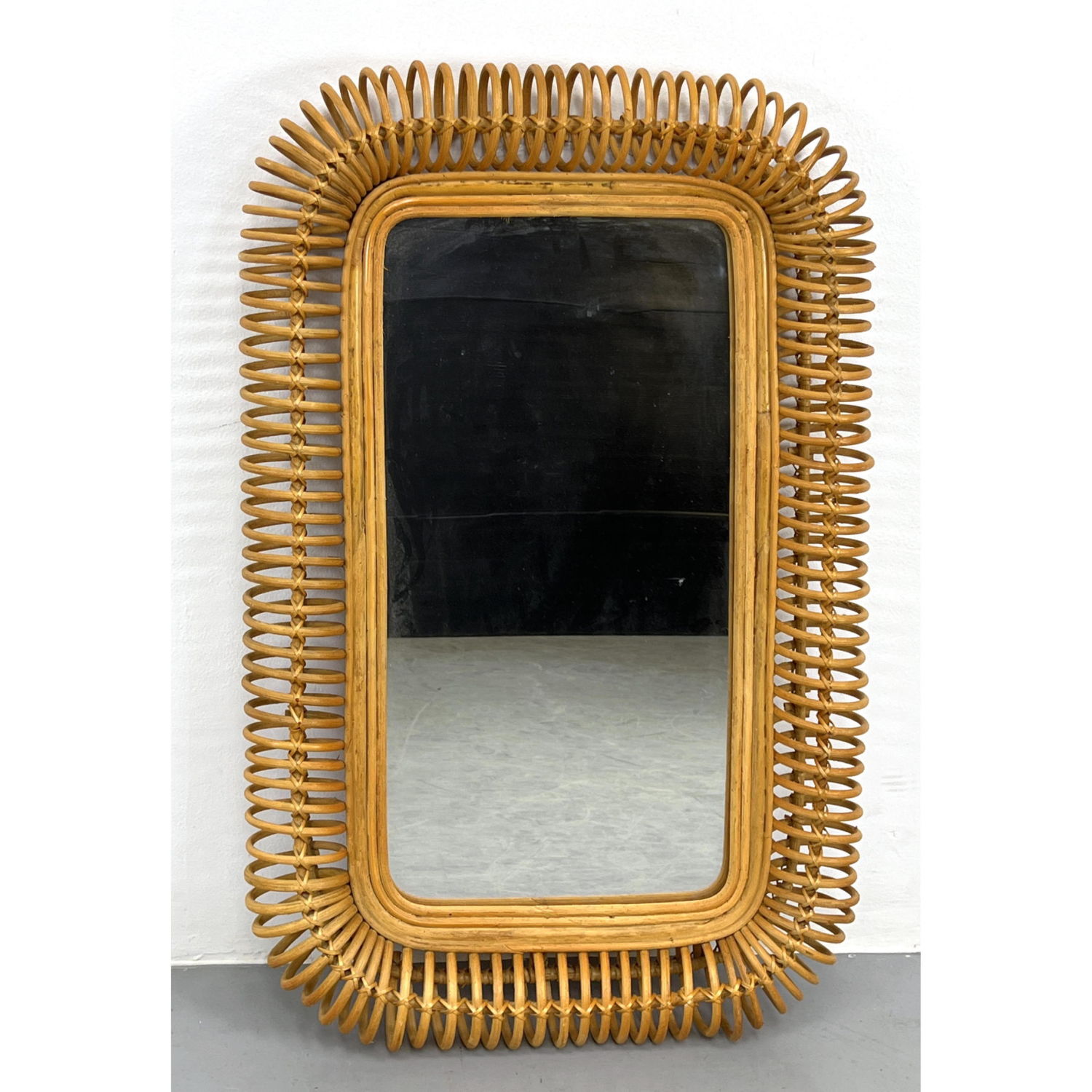 Great Decorator Rattan Wall Mirror  2fe60a