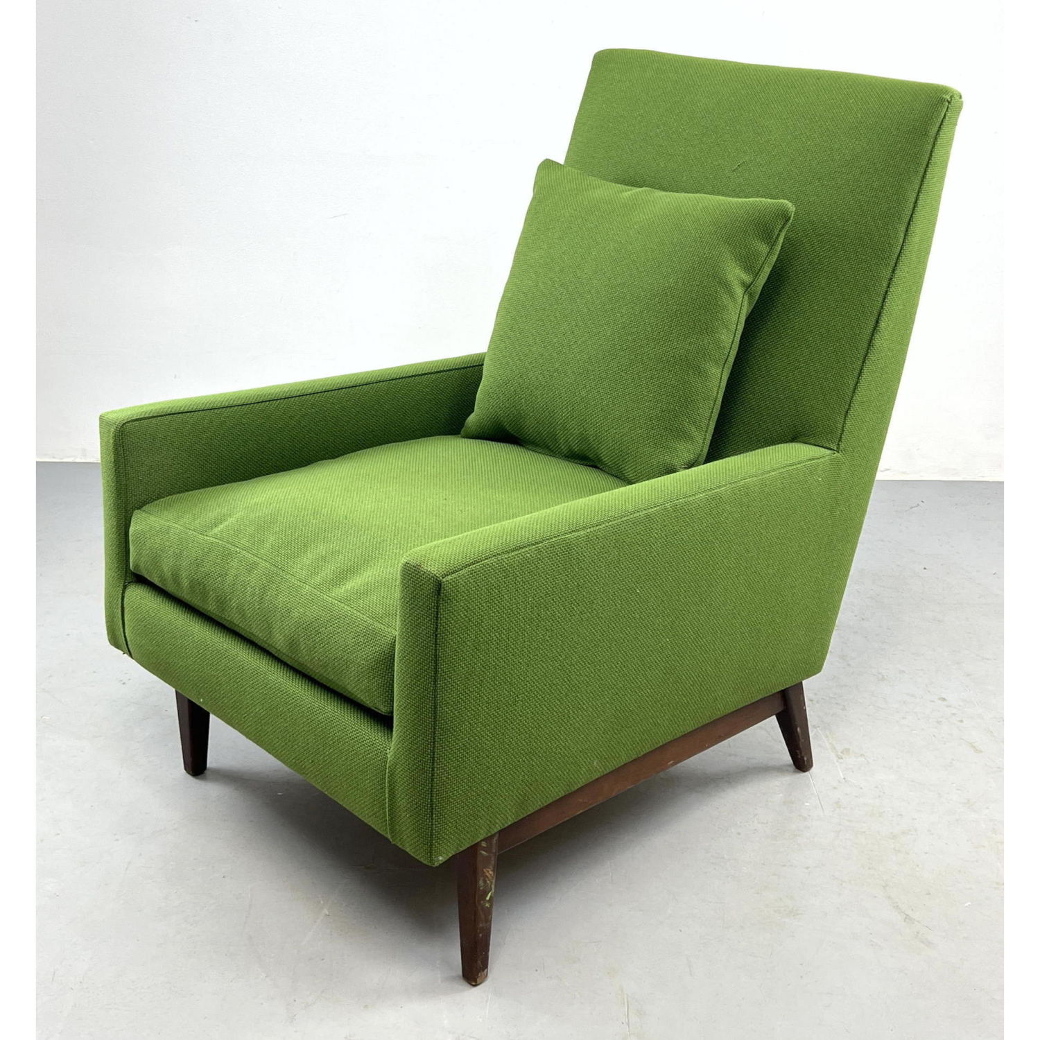 Green Fabric Modernist Lounge Chair  2fe728