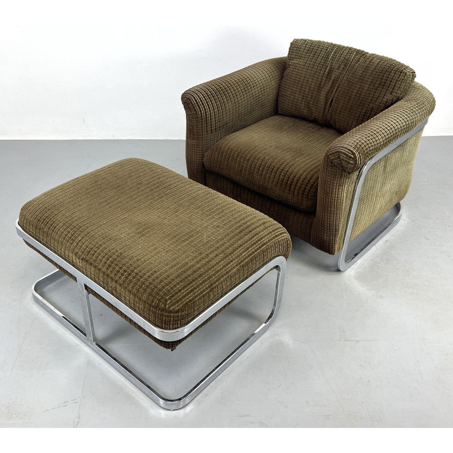 HTB Baughman style lounge chair 2fe7aa