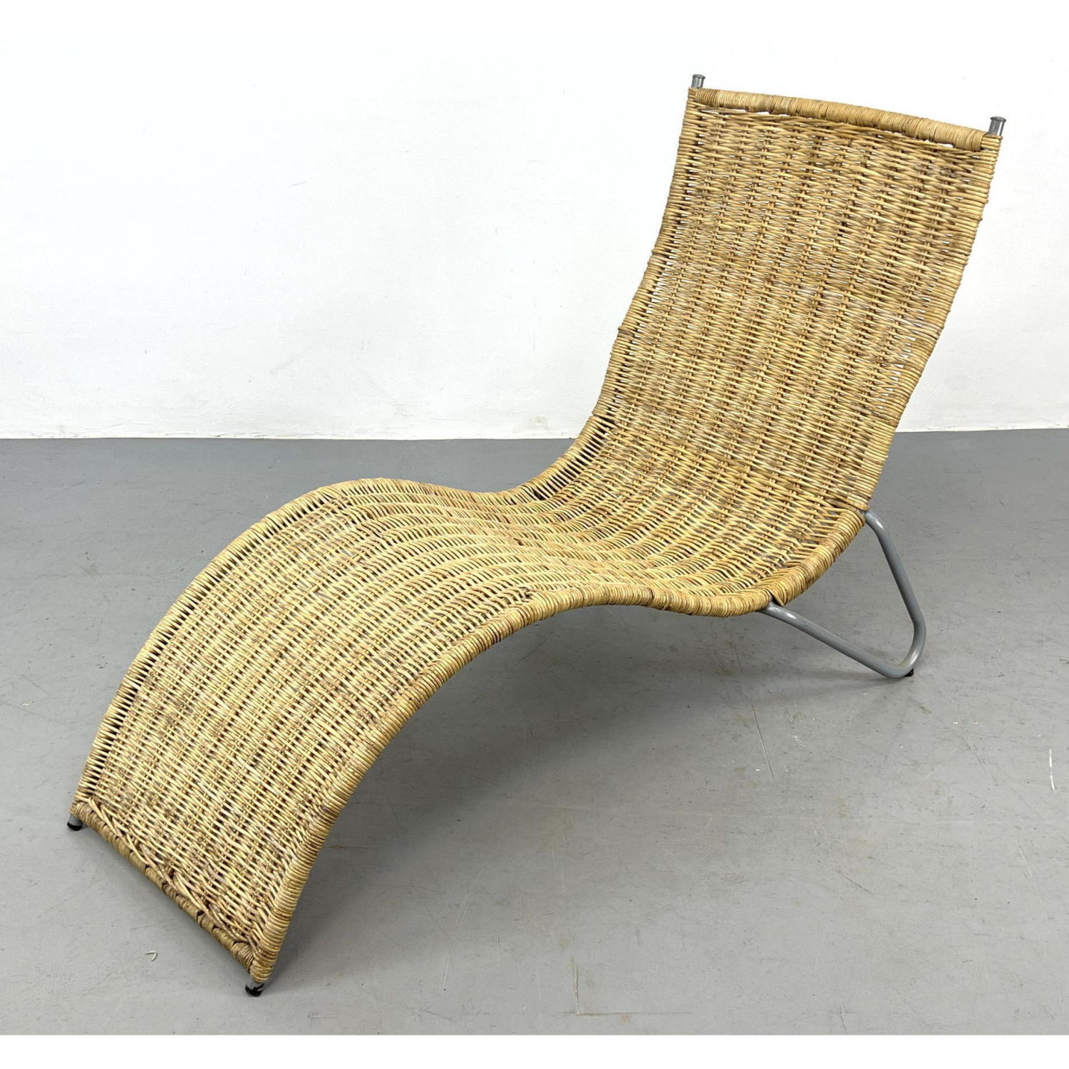 Woven Rattan Curved Wave Chaise 2fe7e5