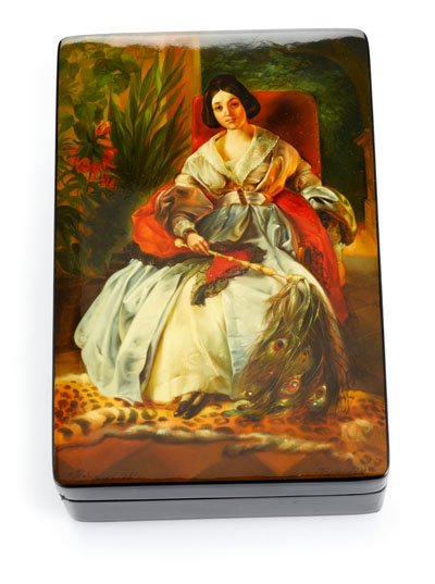 Large Russian lacquer box portrait 4c6aa