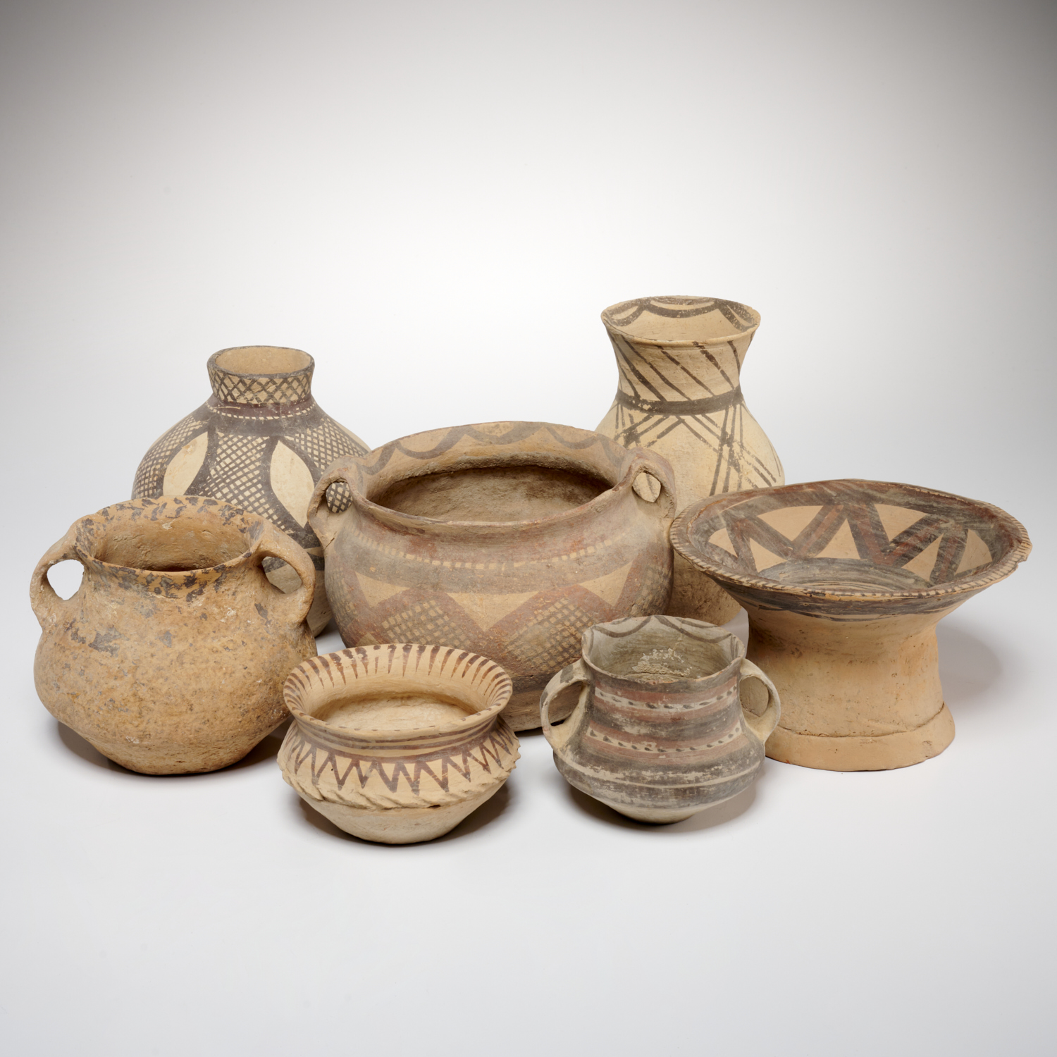 (7) CHINESE NEOLITHIC STYLE POTTERY