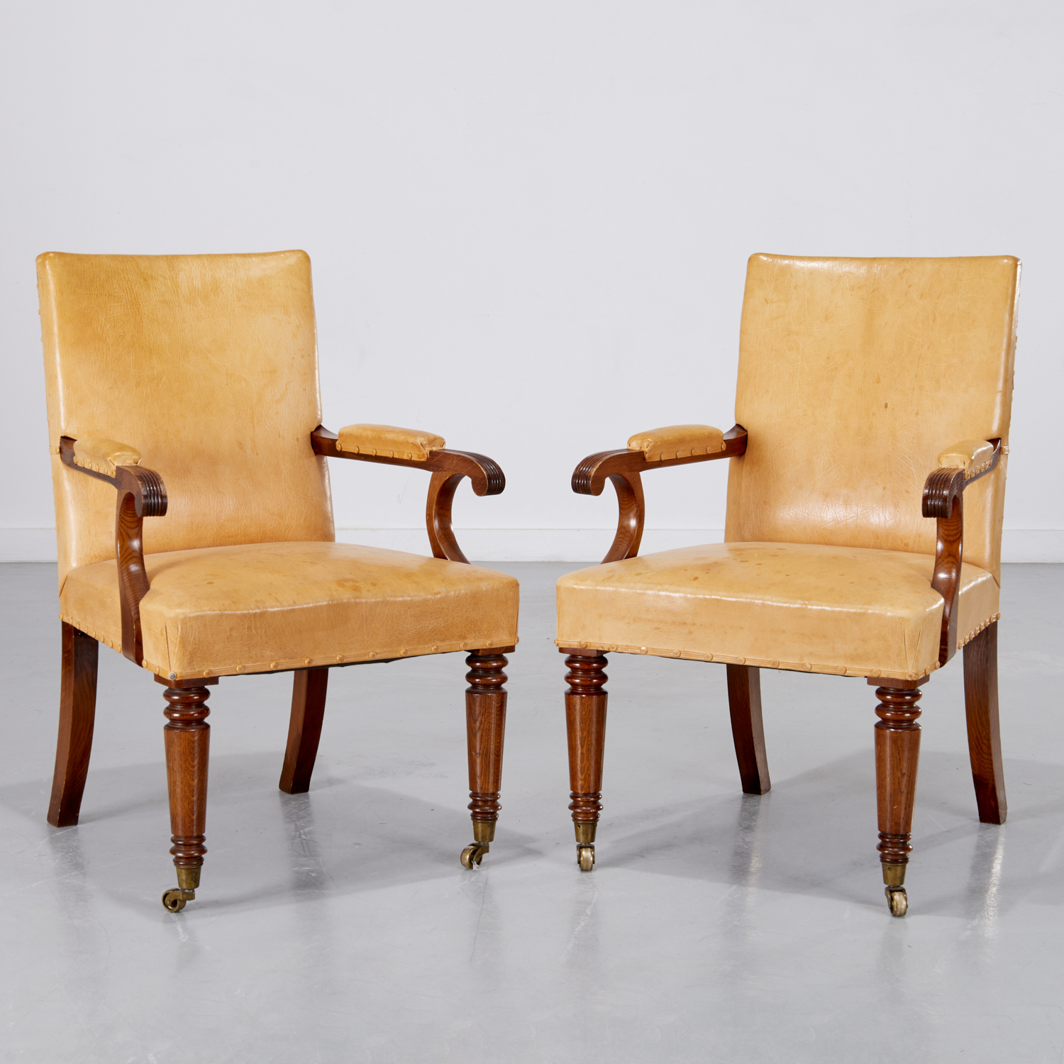 HOWE LONDON, PAIR LEATHER AND OAK