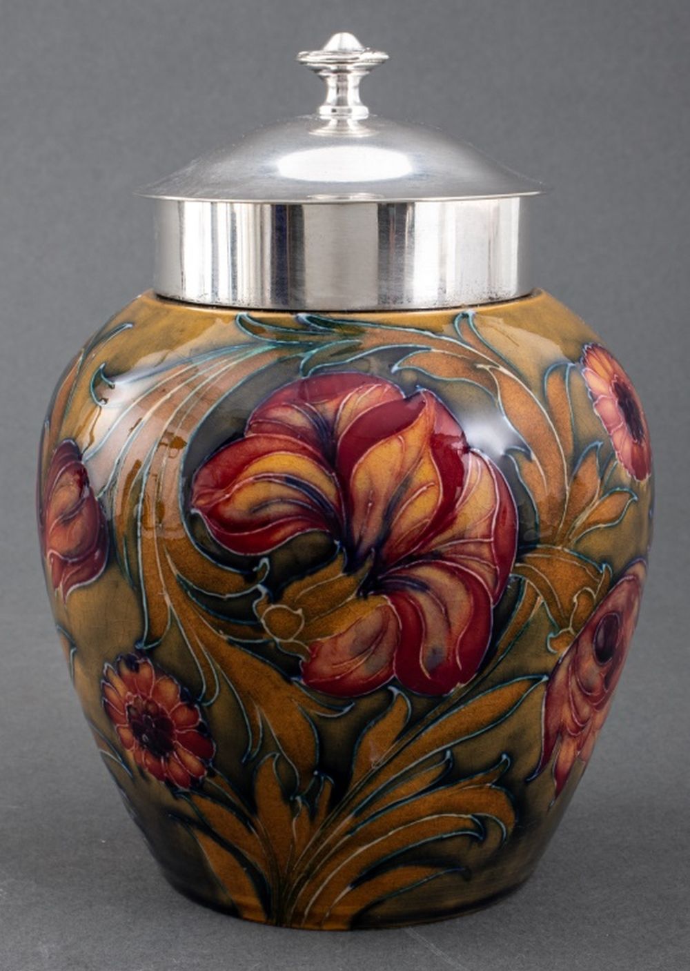 MOORCROFT POTTERY SPANISH DECORATED 2fc40a