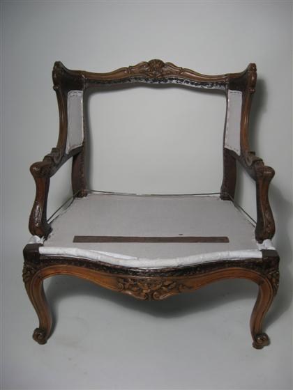 Louis XV walnut chair frame  4c6e7