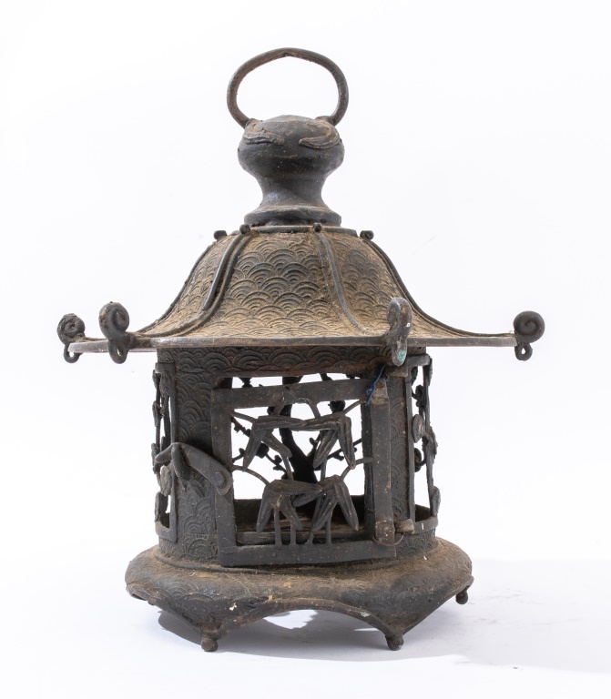 JAPANESE CAST IRON LANTERN Japanese