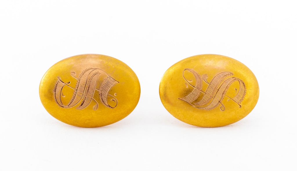 ANTIQUE 14K GOLD OVAL FORM CUFFLINKS