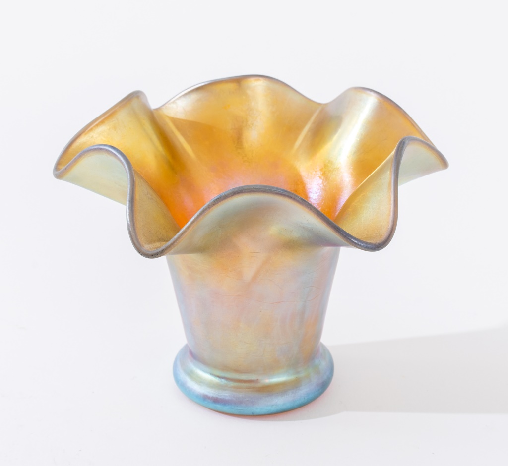 CARDER STEUBEN AURENE GLASS VASE,