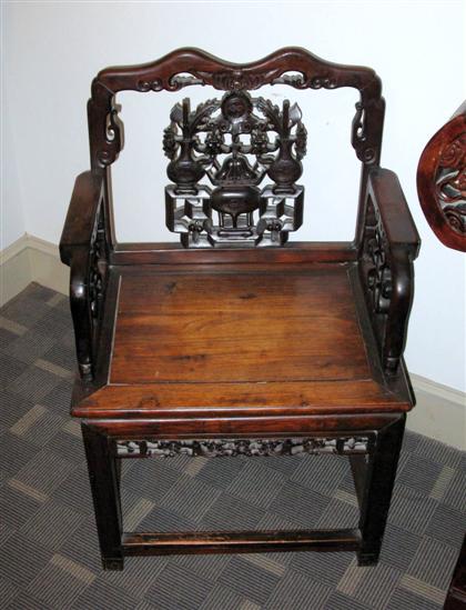 Pair of Chinese hongmu Qing chairs 4c743