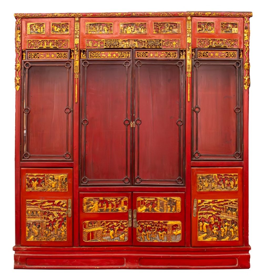 CHINESE PARCEL GILT AND RED LACQUERED 2fc90a