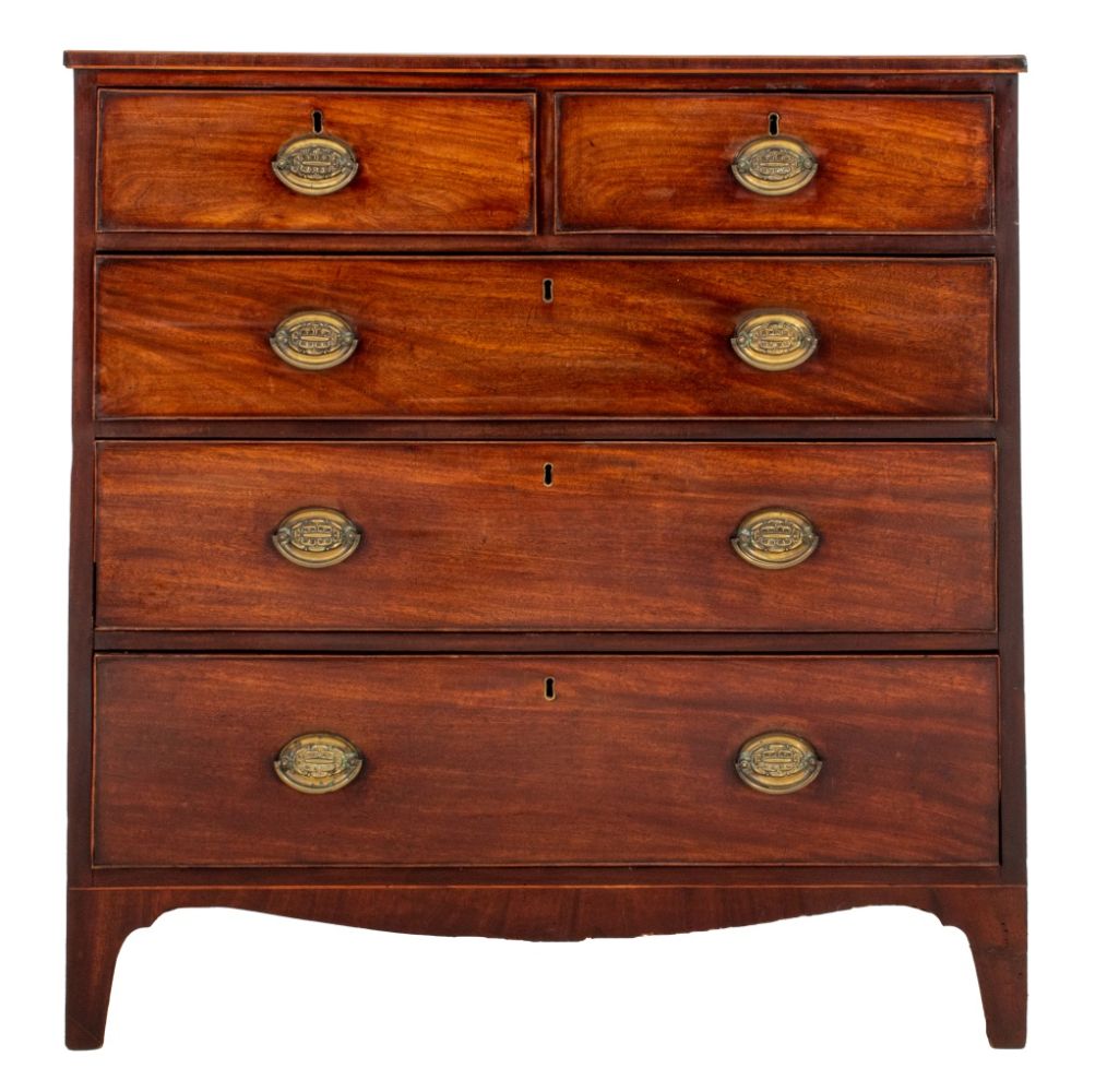 GEORGE III MAHOGANY CHEST OF DRAWERS