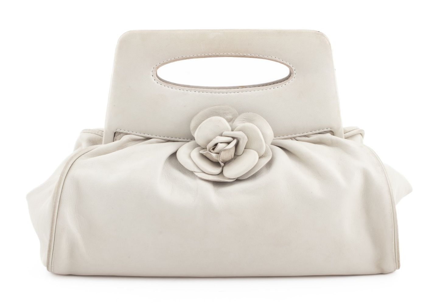 CHANEL IVORY LEATHER CAMELLIA FRAME 2fcabc