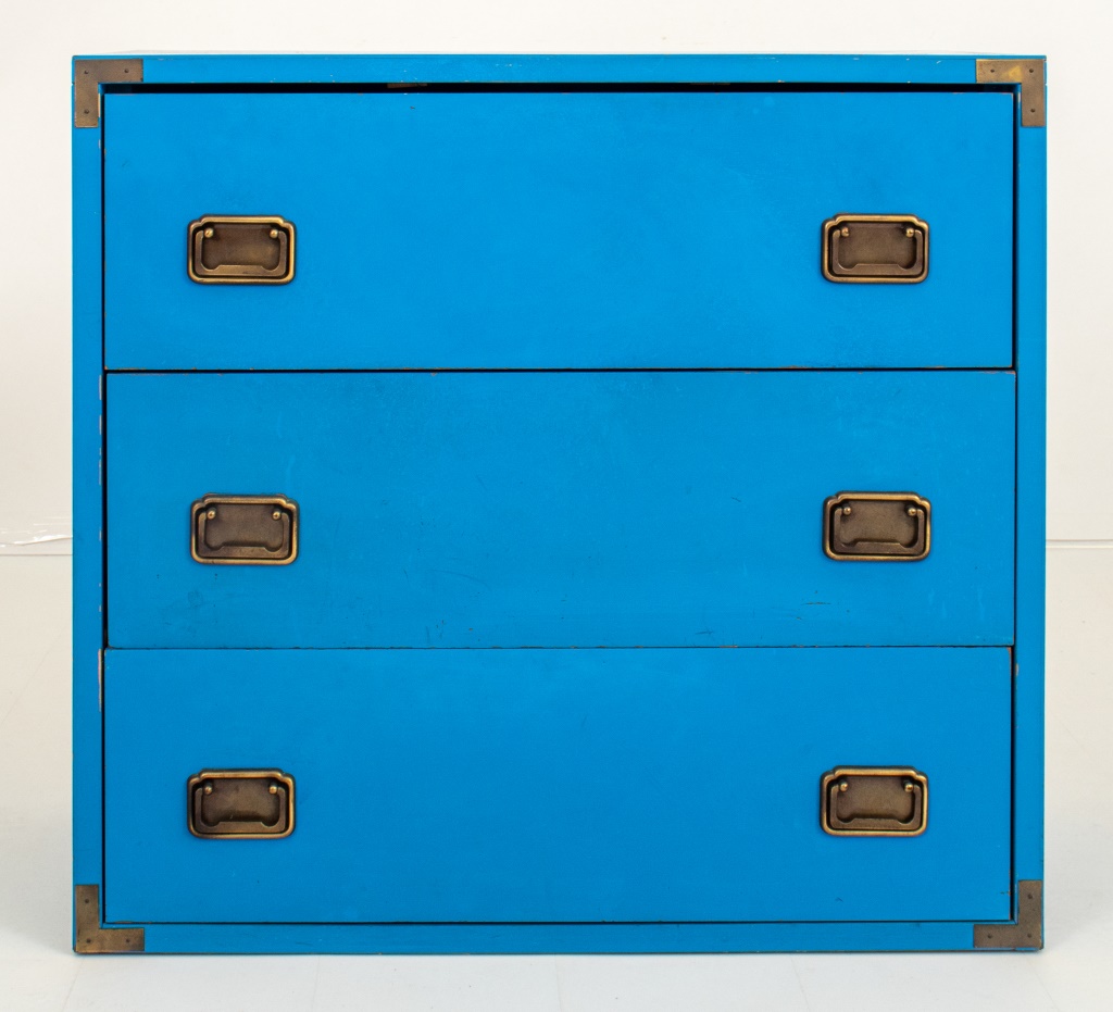 CAMPAIGN STYLE BLUE LACQUERED CHEST 2fcb6f