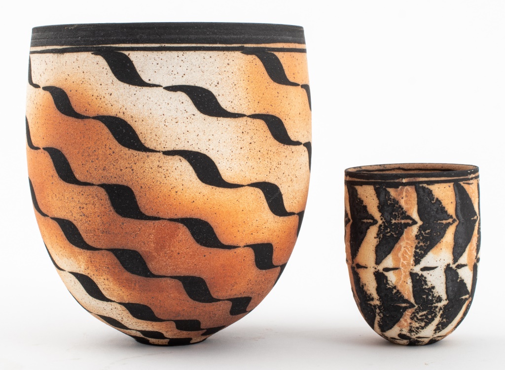 BEATE ANDERSEN ART POTTERY VESSELS  2fcd49