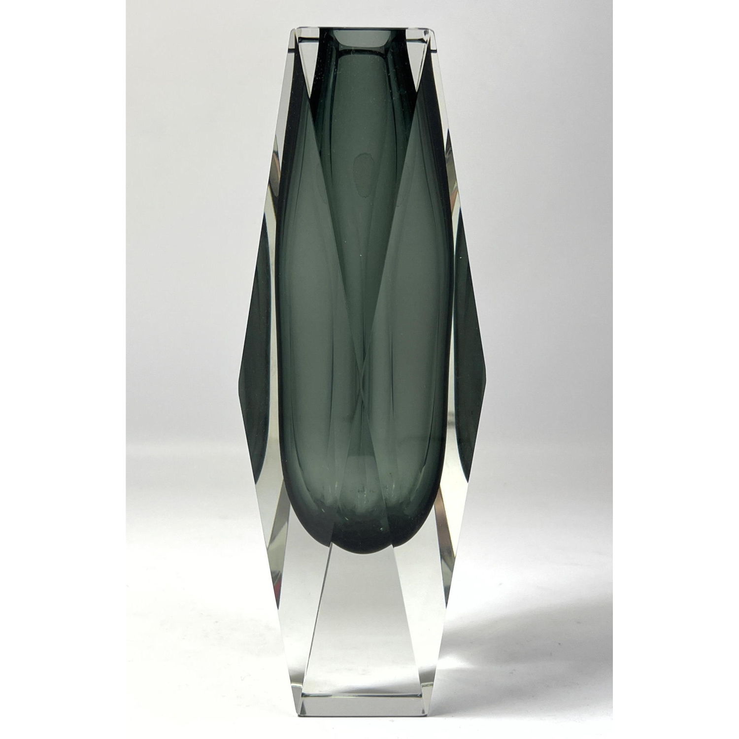 Murano Cased Art Glass Vase Unmarked  2fcde5