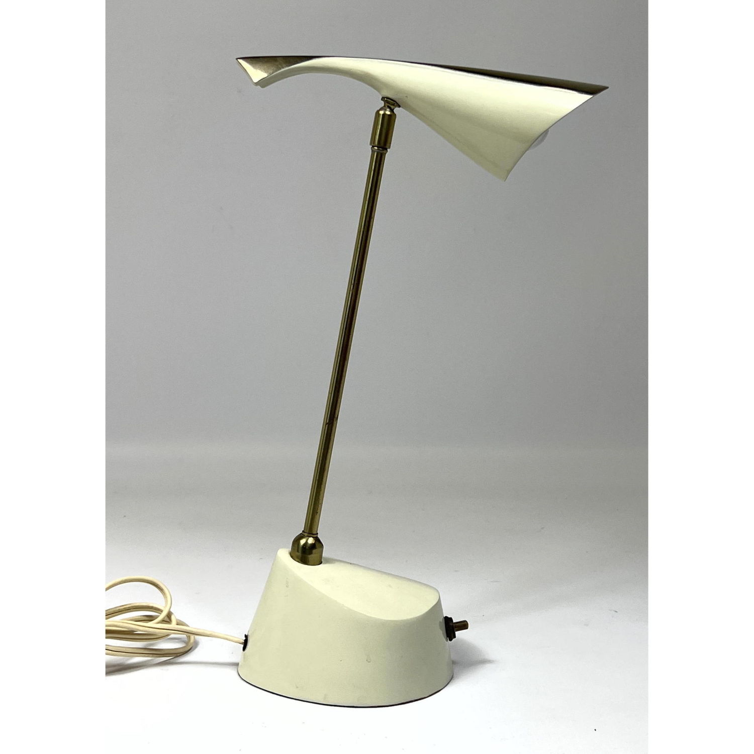 Laurel adjustable pivot desk lamp.