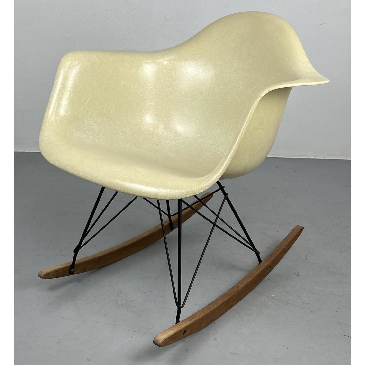 Eames fiberglass rocker Older 2fce10