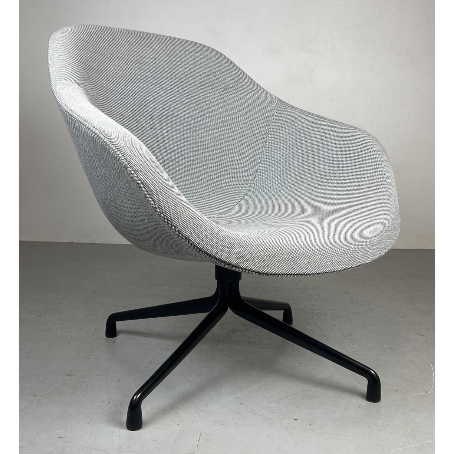 Hee Welling for Hay Lounge Chair  2fcf37