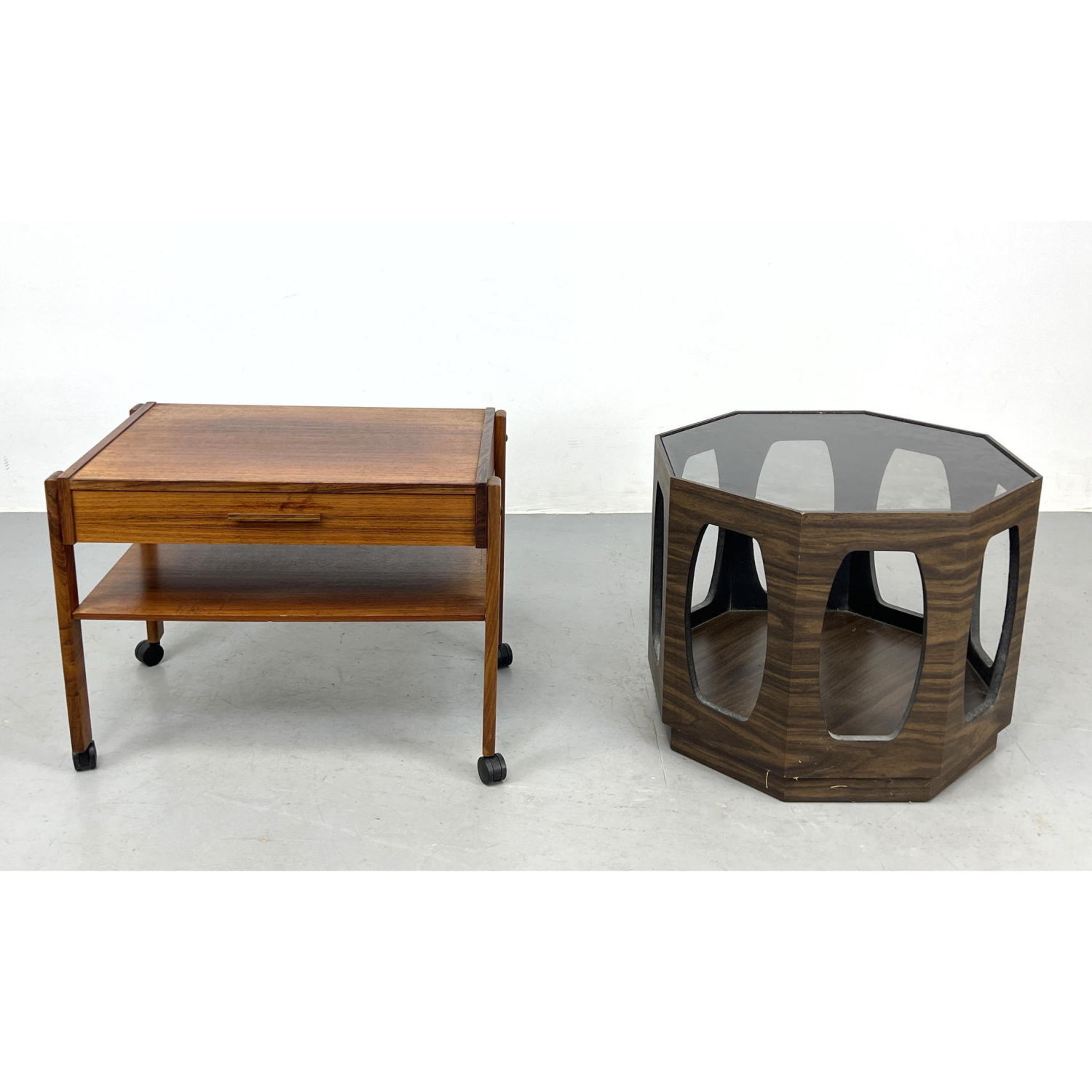 2pc Modernist Furniture. 1) Probber