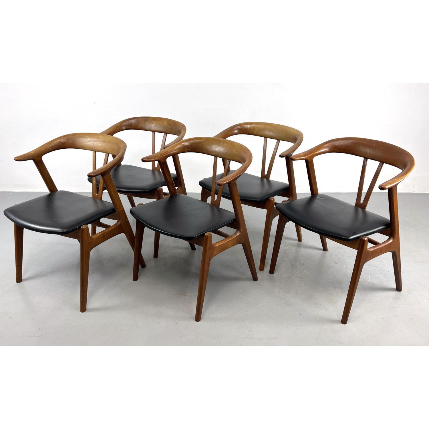 Set 5 Danish Modern Dining Chairs  2fcf79