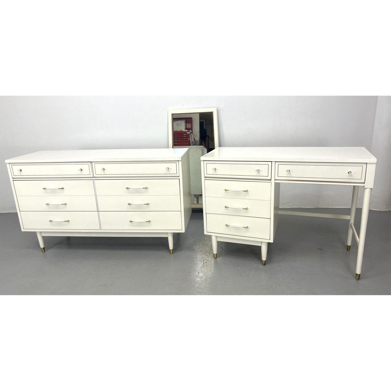 3pc Modern Furniture Set. White