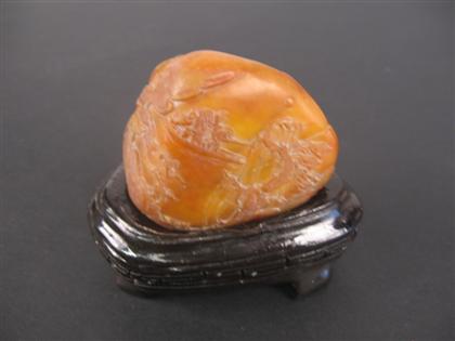 Carved Tian-huang natural pebble