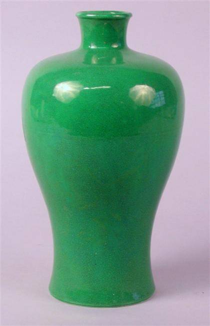 Chinese 'apple' green glazed meiping