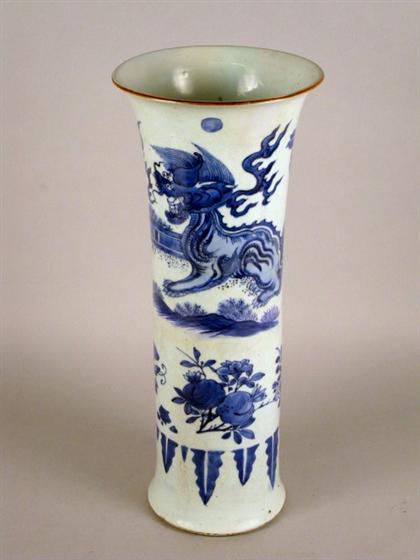 Chinese blue and white beaker vase 4c82f