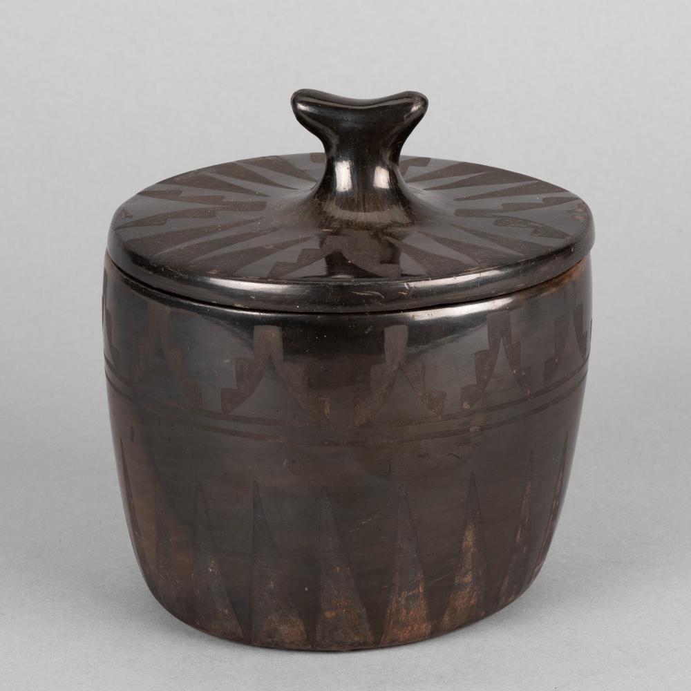 SANTA CLARA, BLACKWARE JAR WITH LID,