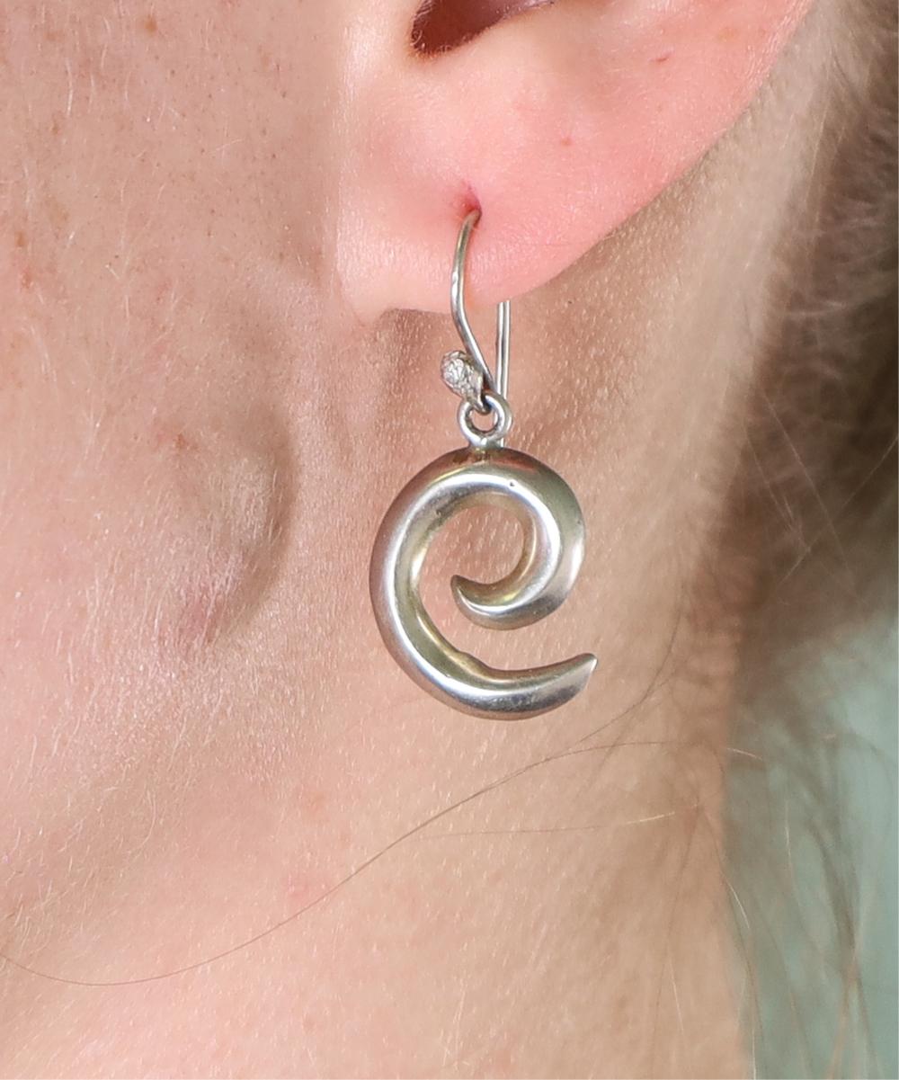 STERLING SILVER SWIRL DANGLE EARRINGSSterling 2ffd52