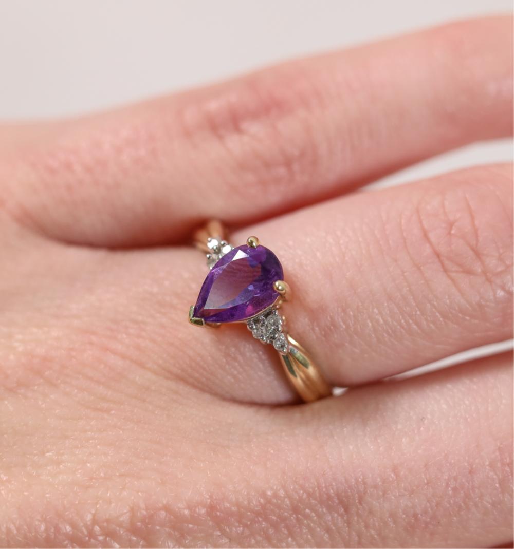 10K YELLOW GOLD DIAMOND & AMETHYST RING,