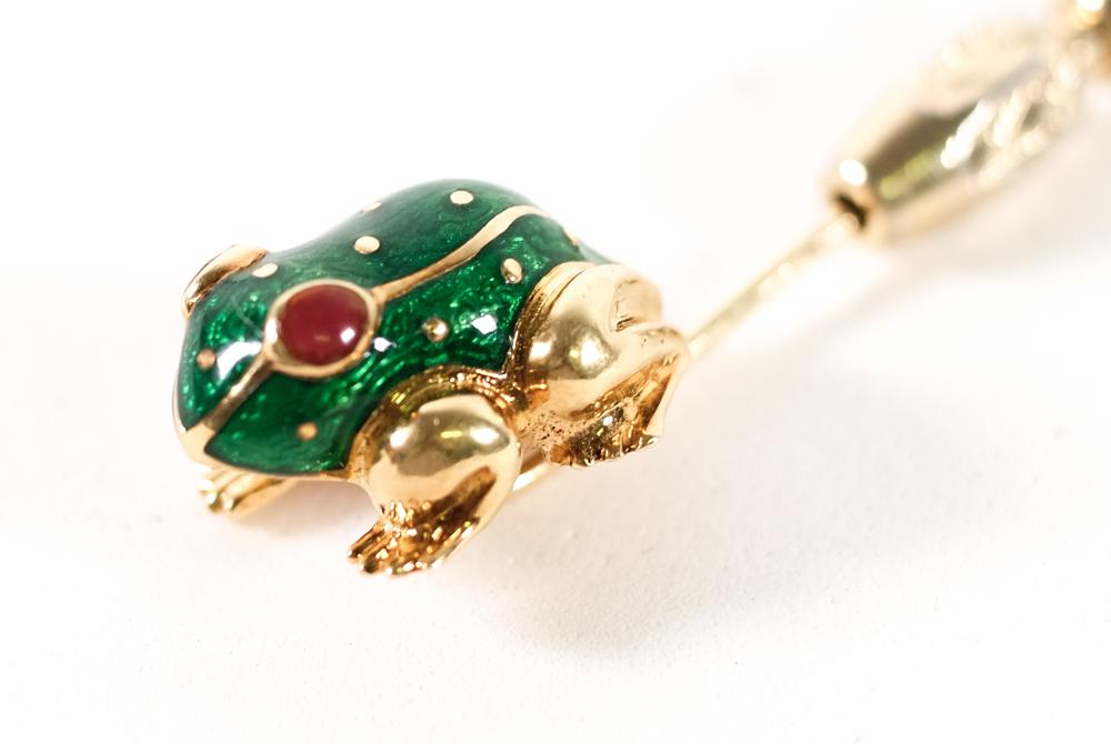 DAVID WEBB 18K YG ENAMEL FROG STICKPIN