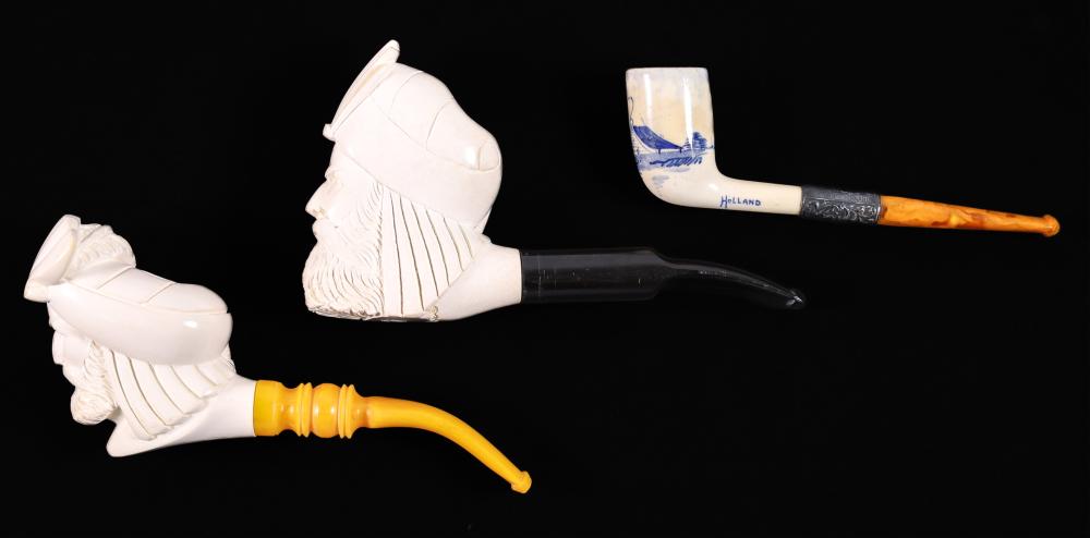 3 VINTAGE PIPES MEERSCHAUM & ROYAL GOEDEWAAGENTwo