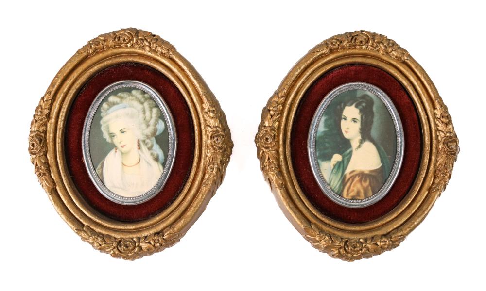 PAIR VINTAGE FRAMED OVAL PORTRAIT 30002f