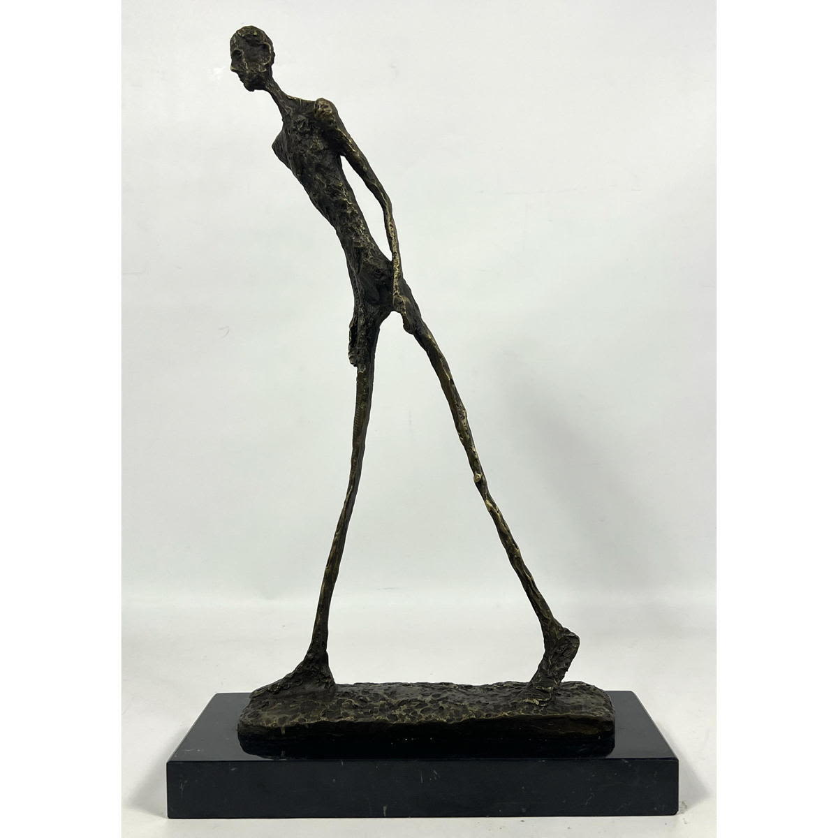 Bronze walking Man Sculpture after 30015d