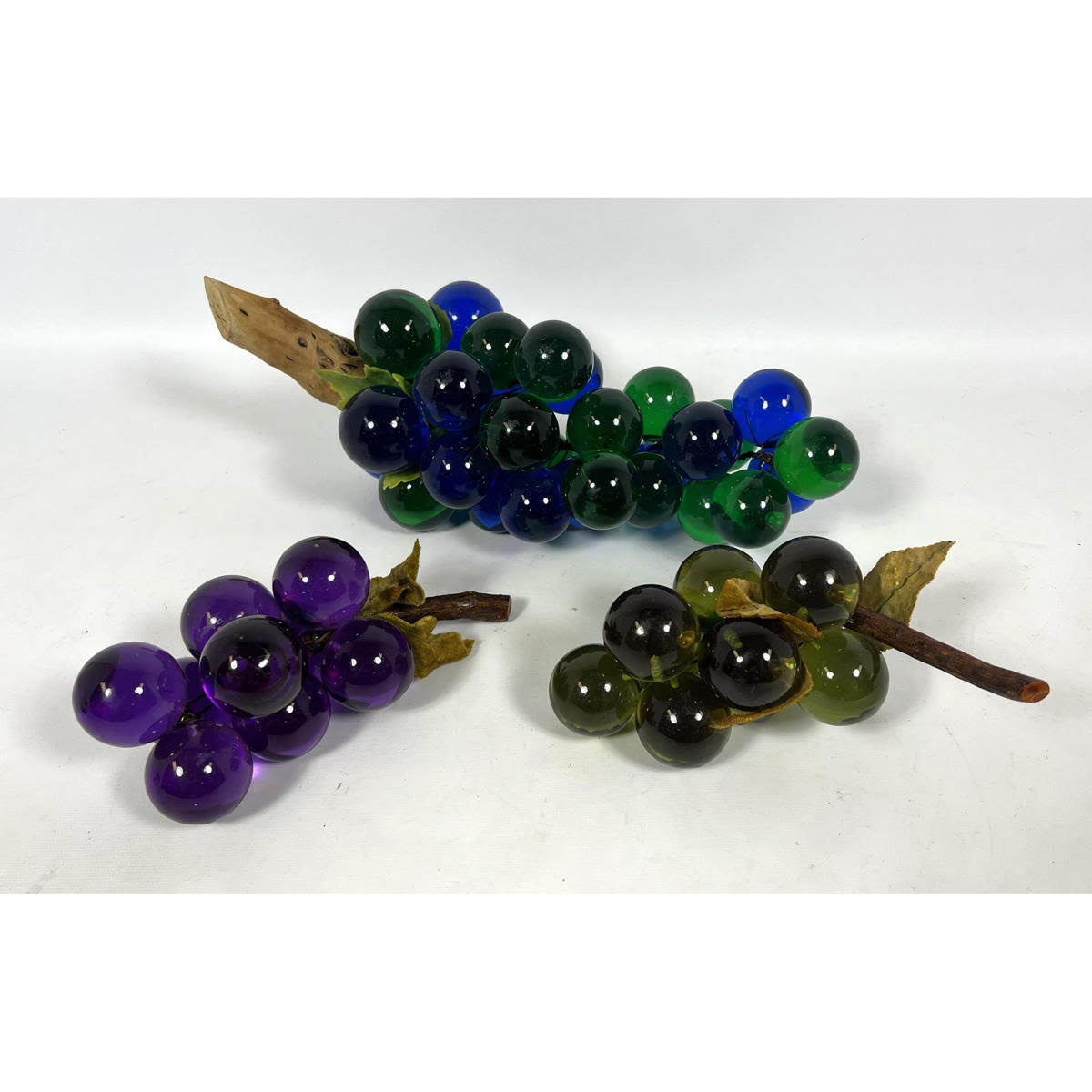 3pc Acrylic Grape Clusters MCM  300165