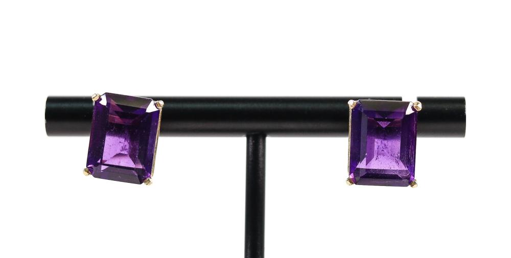 PAIR 14K YELLOW GOLD AMETHYST 300296