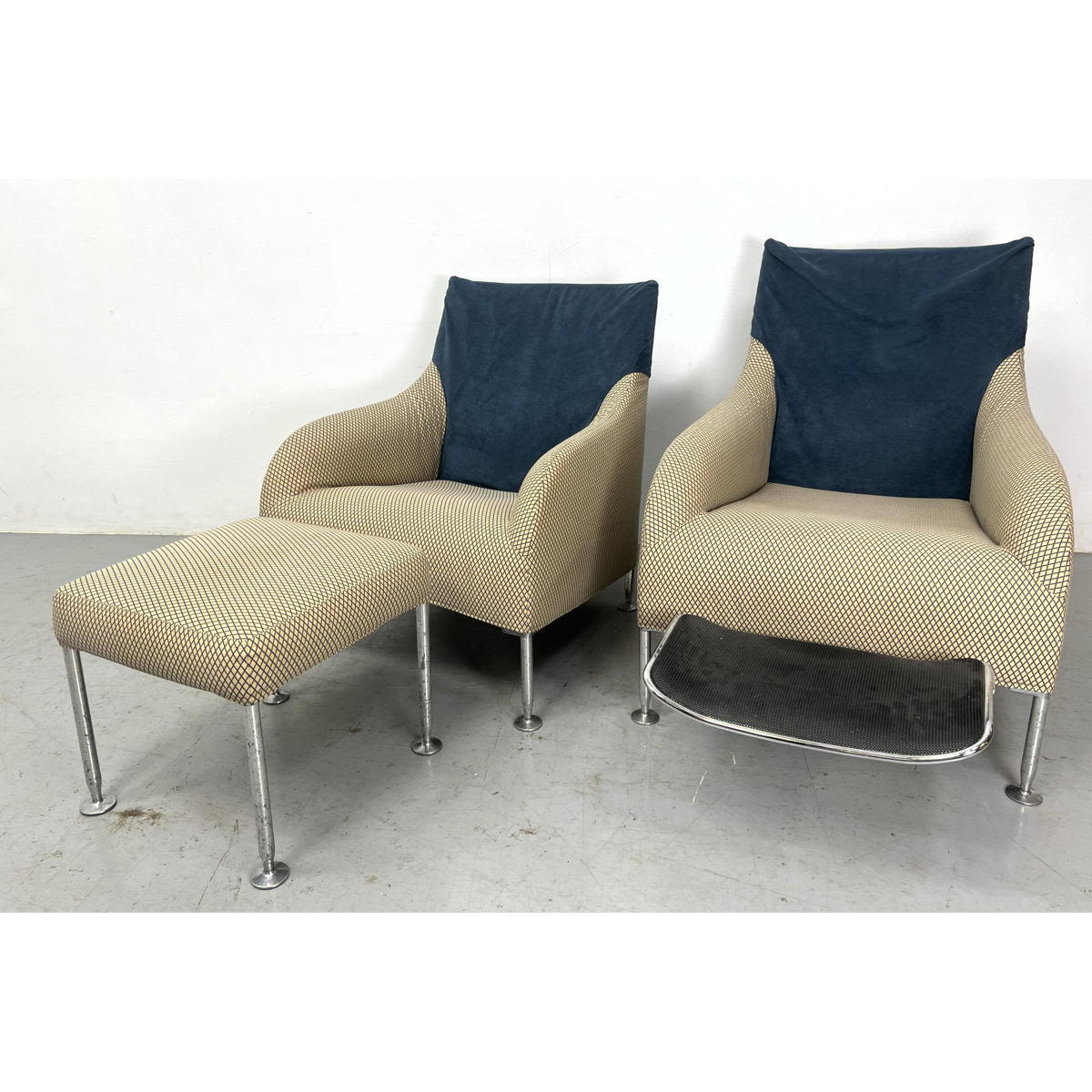 3pcs B and B Italia Lounge chairs 30031a
