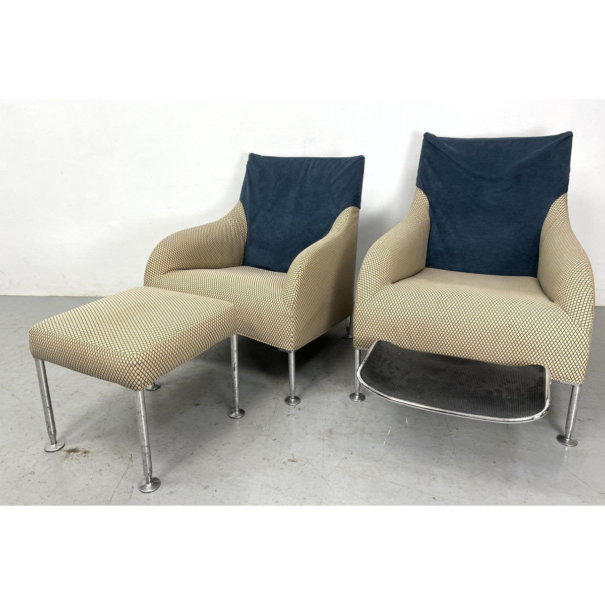 3pcs B and B Italia Lounge chairs