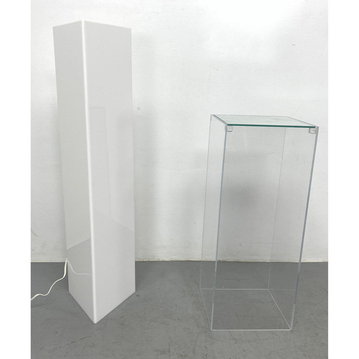 2pc Acrylic Modernist Pedestals  300324