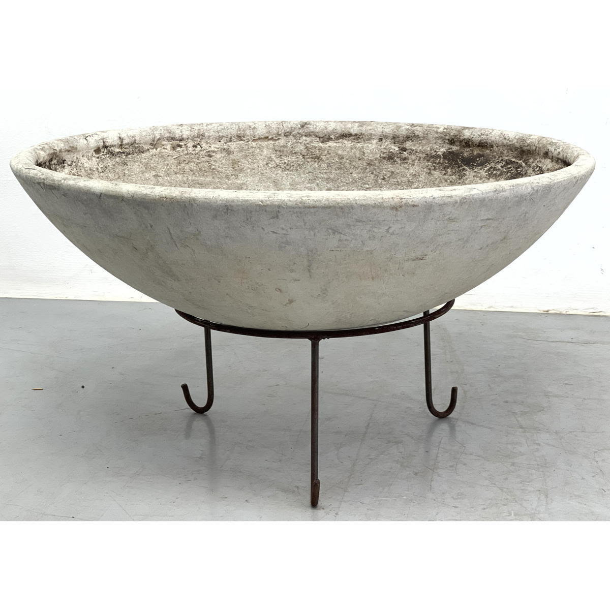 Large WILLY GUHL iron base planter  300429