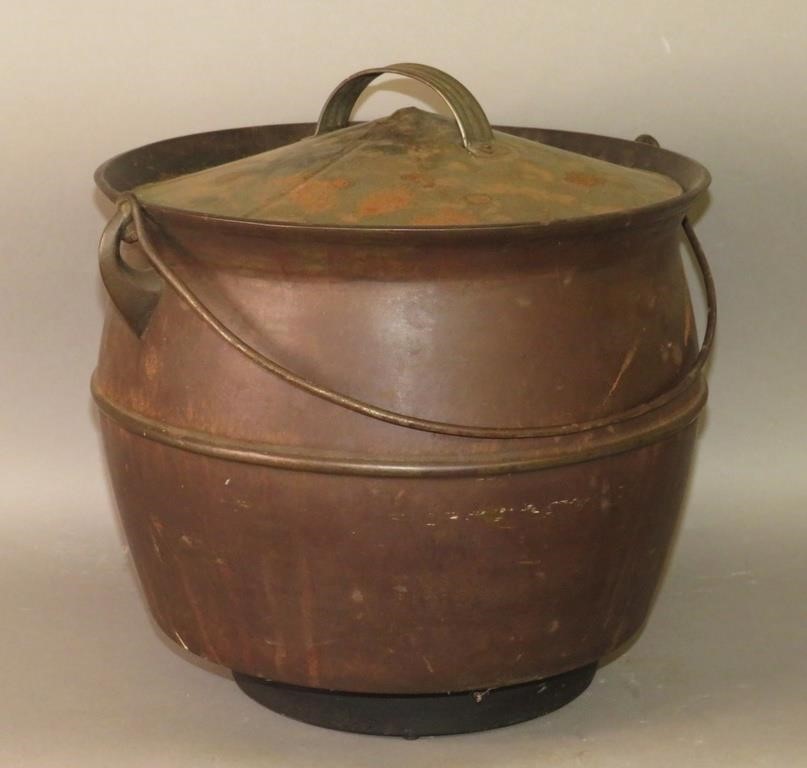 CW & C CAST IRON POTca. 1860-1875;