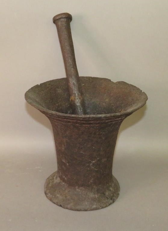 CAST IRON MORTAR PESTLEca 1650 1730  30064e