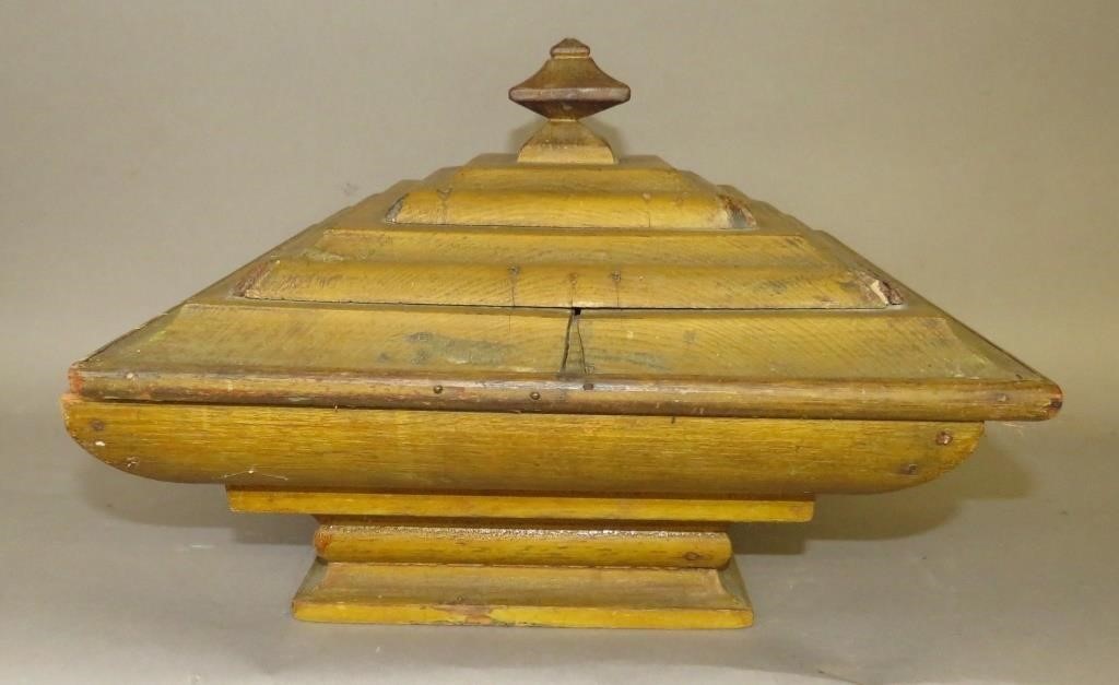 YELLOW PAINTED SOFTWOOD PYRAMID 3006db