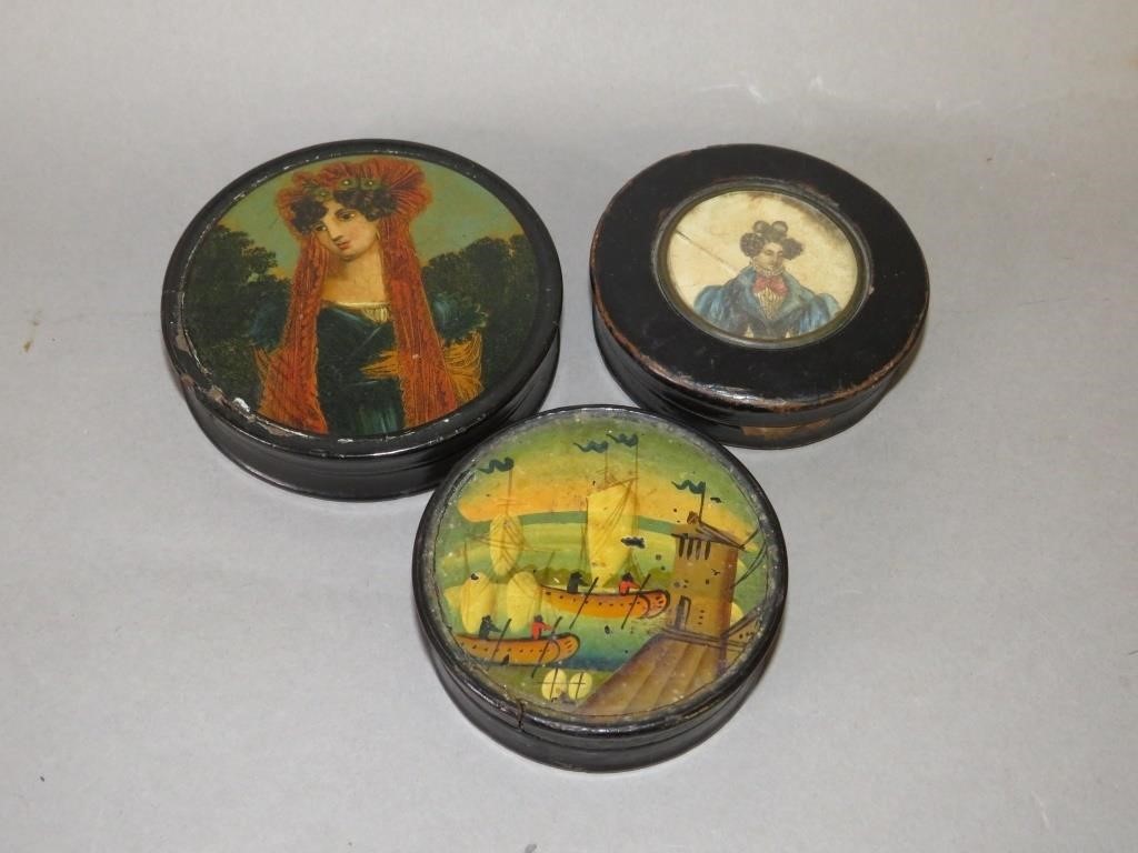 3 PAINTED & LACQUERWARE SNUFF BOXESca.