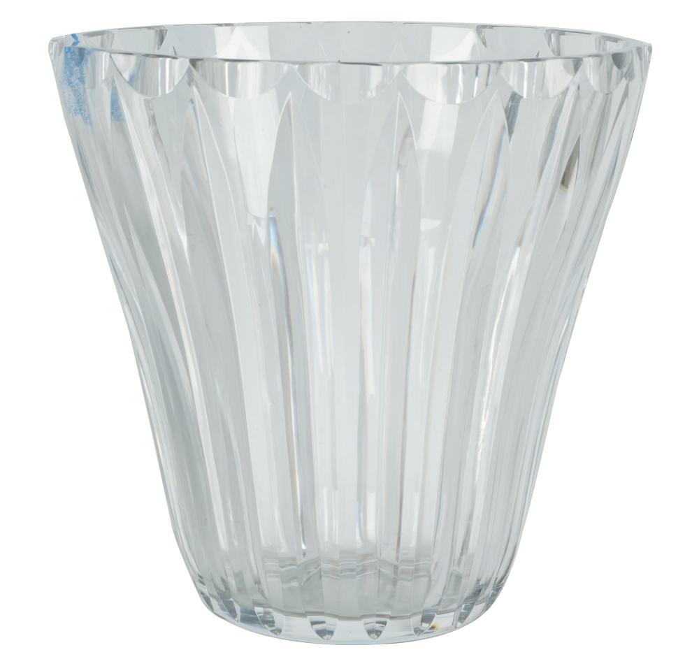 BACCARAT CRYSTAL VASEwith factory 300957